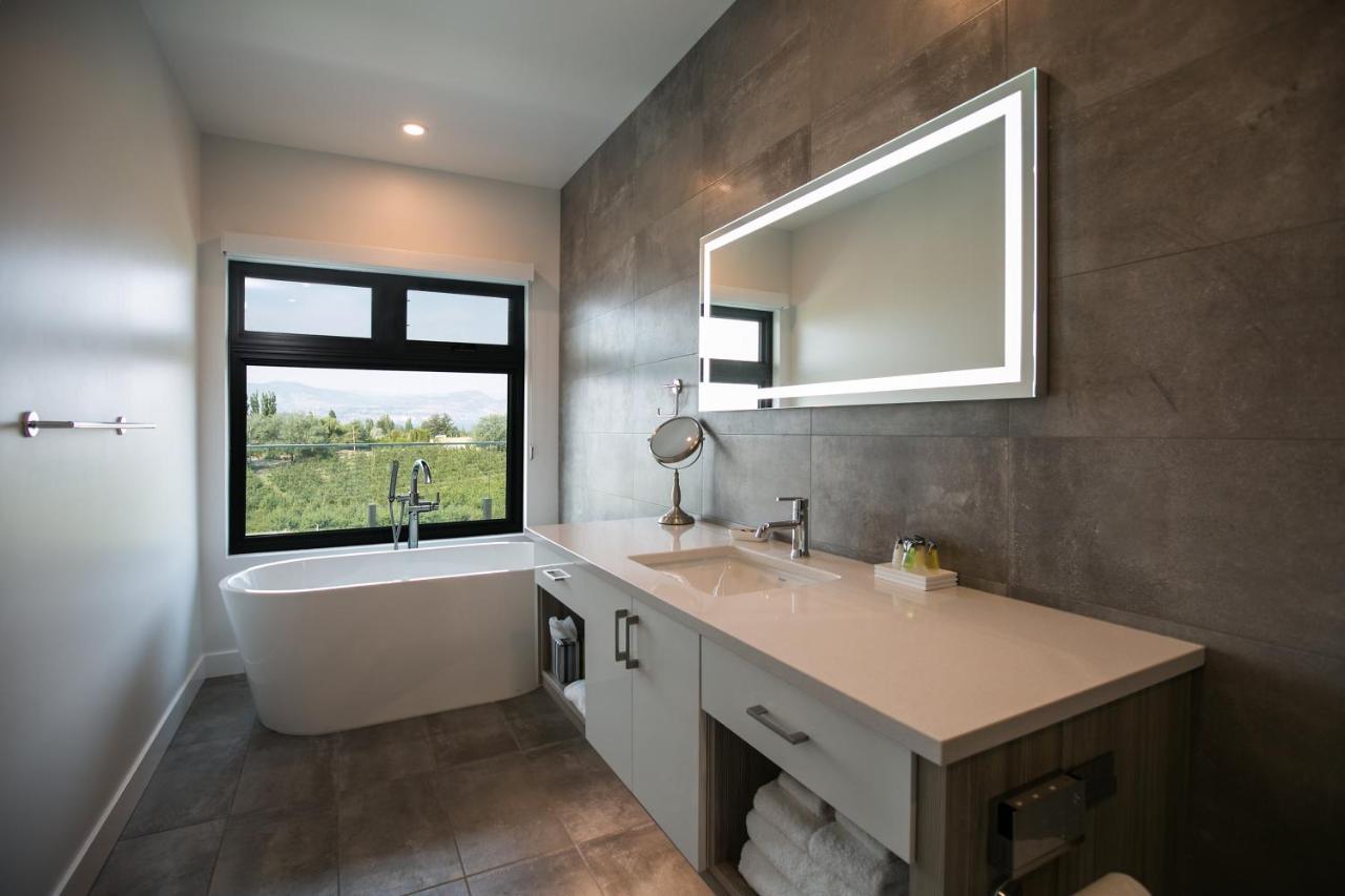 The Inn At Therapy Vineyards Naramata Ngoại thất bức ảnh